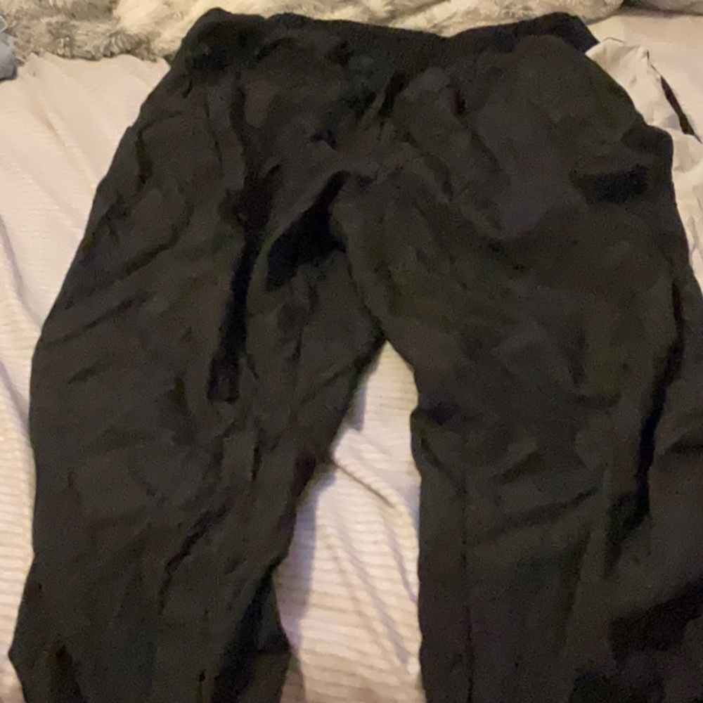 Black and white puff pants